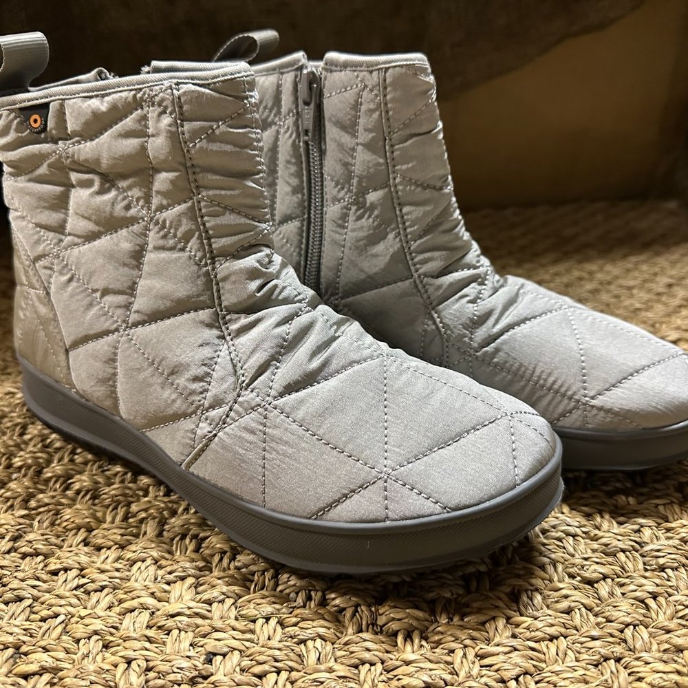 BOGS SNOWDAY LOW BOOTS NEW